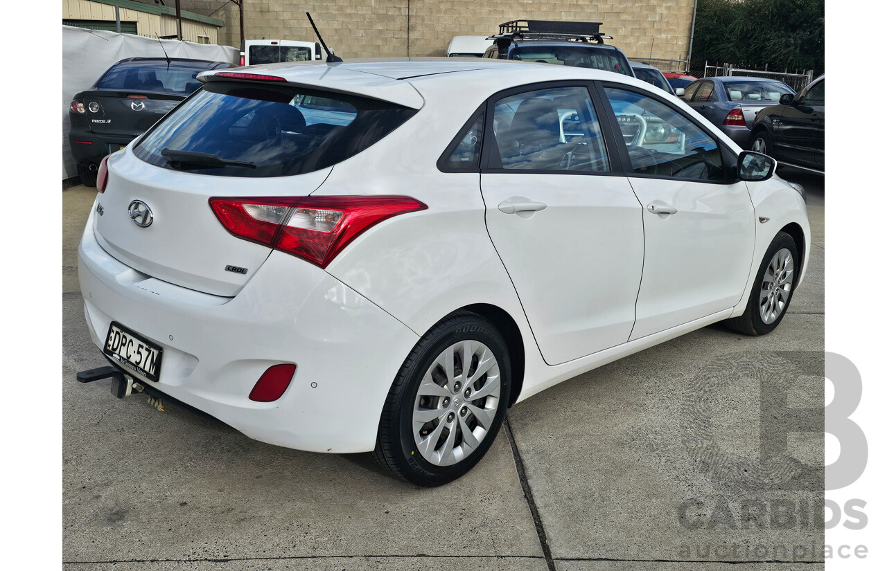 02/2016 Hyundai I30 ACTIVE 1.6 CRDi FWD GD4 SERIES 2 UPDATE 5D Hatchback White 1.6L
