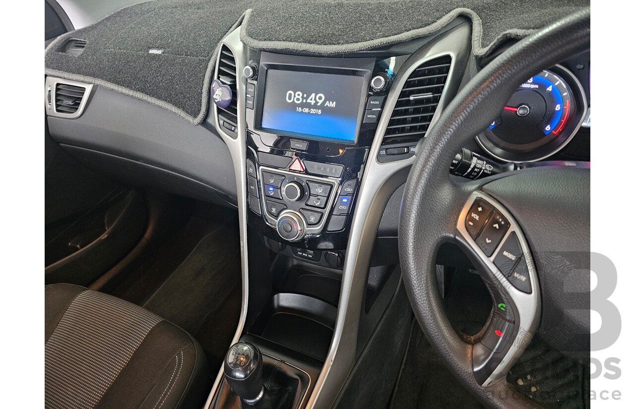 02/2016 Hyundai I30 ACTIVE 1.6 CRDi FWD GD4 SERIES 2 UPDATE 5D Hatchback White 1.6L