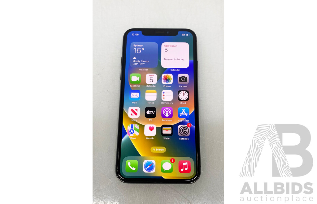 Apple (A1865) 5.8-Inch 64GB LTE IPhone X