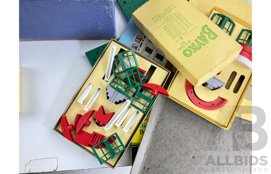 Vintage Bayko Building Set Number Four with Original Box Plimpton Engineering Co, Made in England