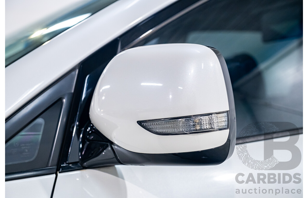 7/2013 Subaru Tribeca 3.6R Premium (AWD) MY13 4d Wagon White 3.6L - 7 Seater