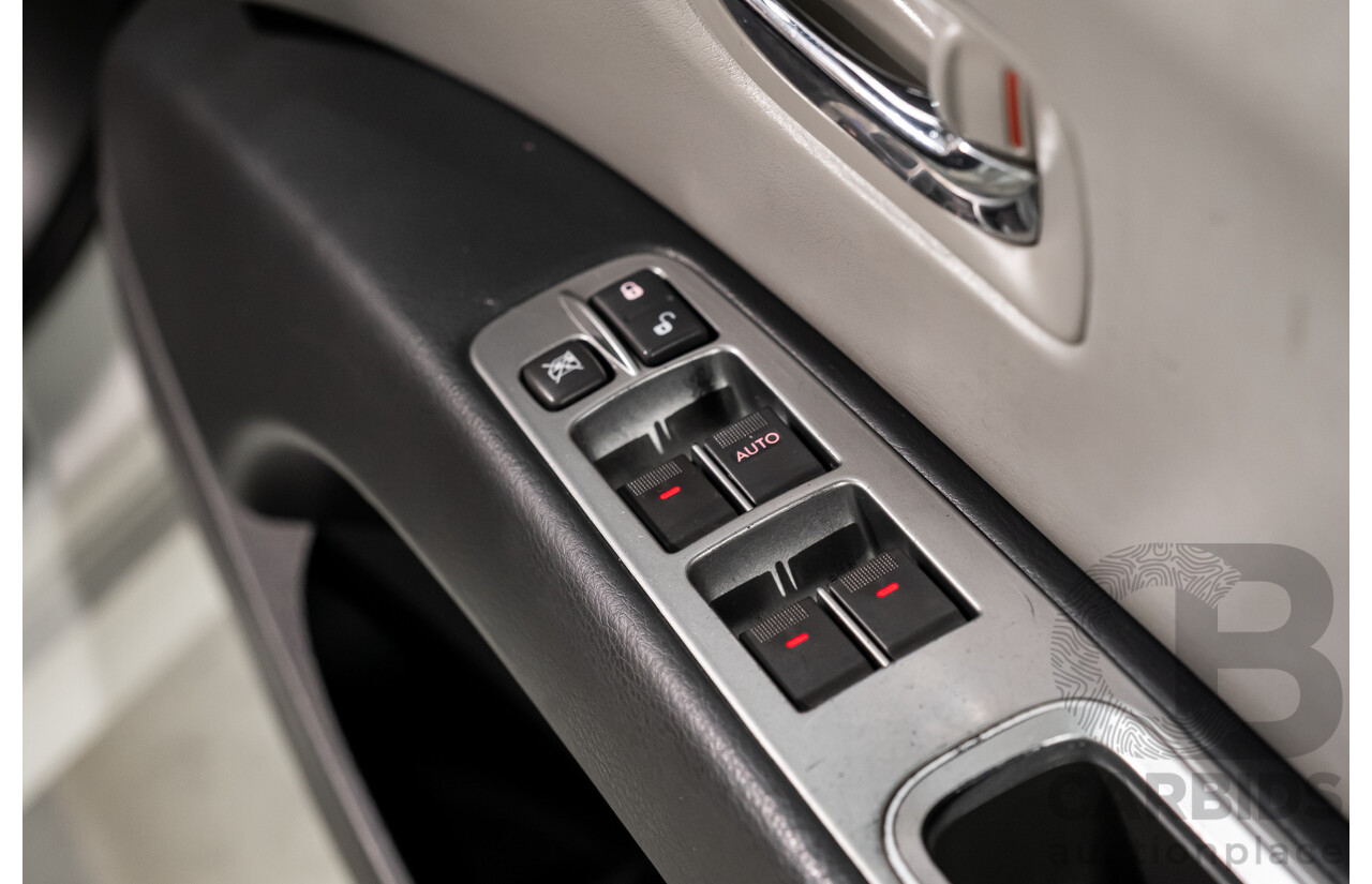 7/2013 Subaru Tribeca 3.6R Premium (AWD) MY13 4d Wagon White 3.6L - 7 Seater