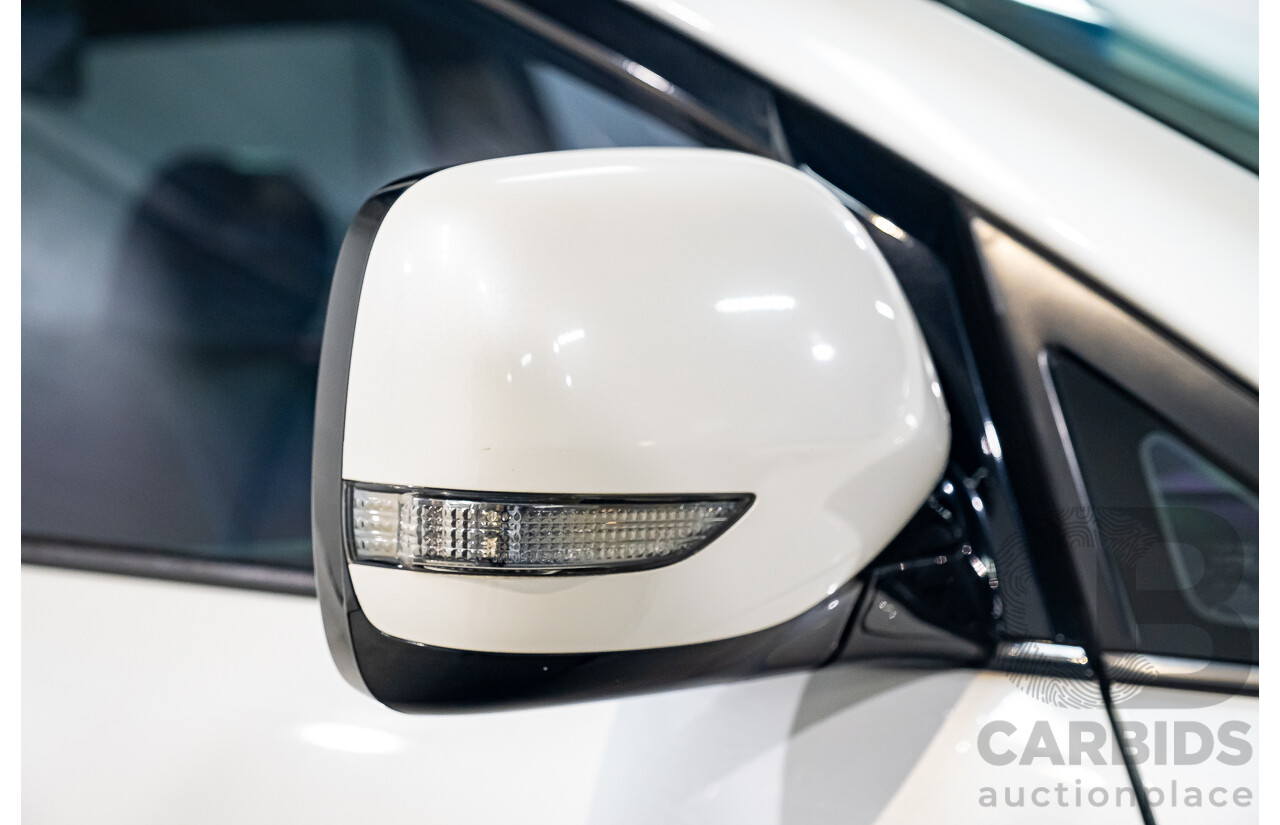 7/2013 Subaru Tribeca 3.6R Premium (AWD) MY13 4d Wagon White 3.6L - 7 Seater