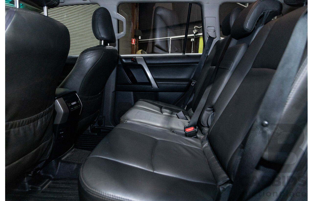 8/2013 Toyota Landcruiser Prado GXL (4x4) KDJ150R 4d Wagon Graphite Metallic Grey Turbo Diesel 3.0L - 7 Seater