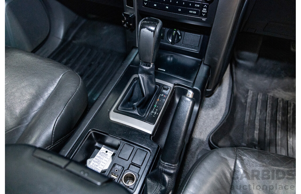 8/2013 Toyota Landcruiser Prado GXL (4x4) KDJ150R 4d Wagon Graphite Metallic Grey Turbo Diesel 3.0L - 7 Seater