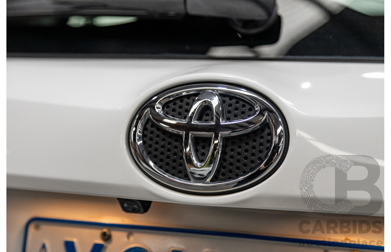 11/2018 Toyota Rav4 GX (AWD) ASA44R 4d Wagon White 2.5L