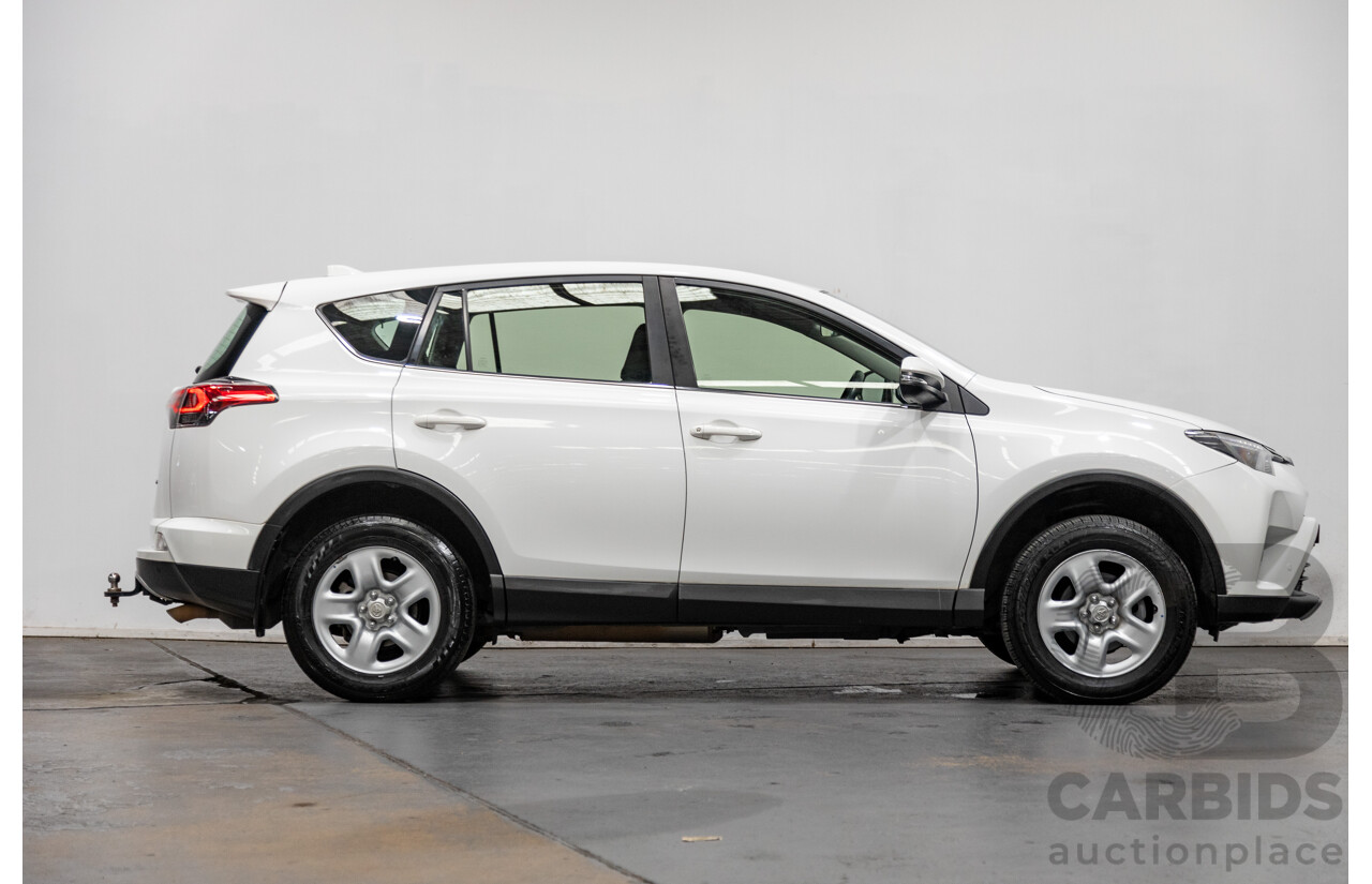 11/2018 Toyota Rav4 GX (AWD) ASA44R 4d Wagon White 2.5L