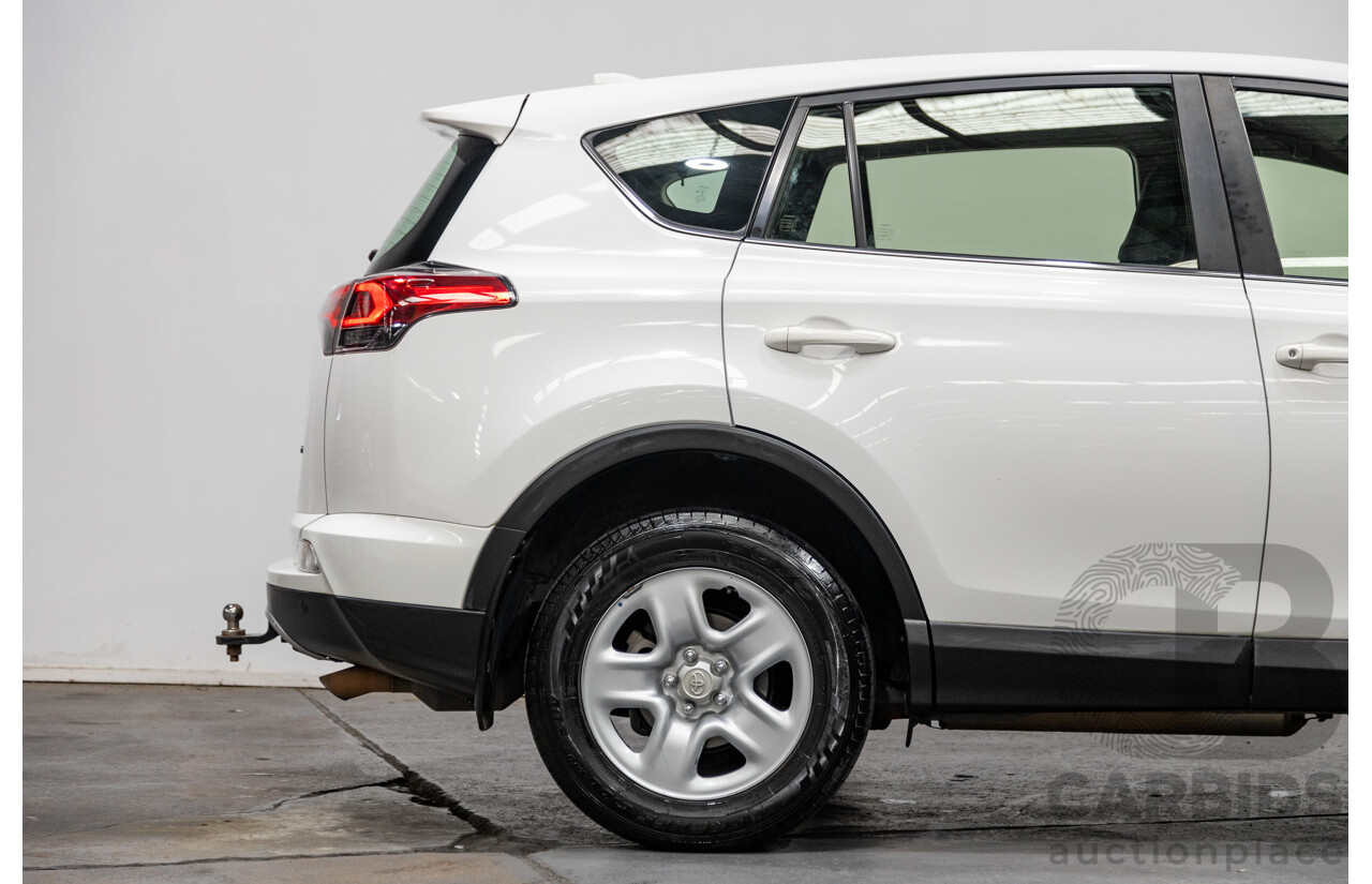11/2018 Toyota Rav4 GX (AWD) ASA44R 4d Wagon White 2.5L