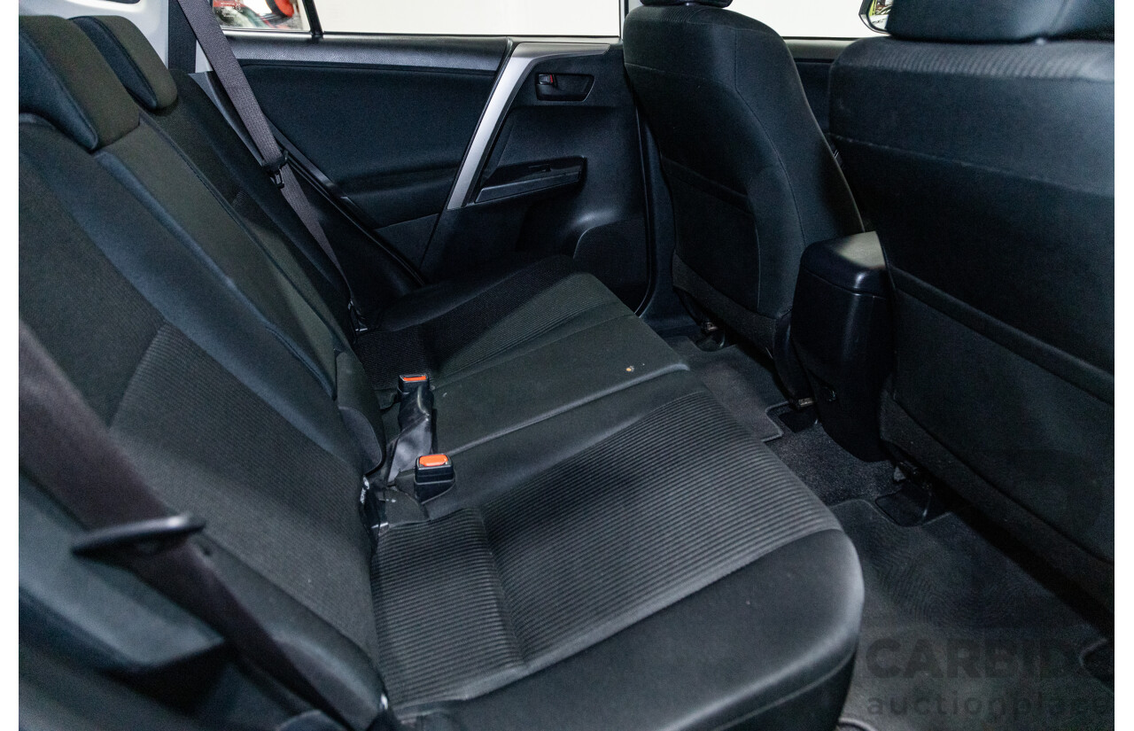 11/2018 Toyota Rav4 GX (AWD) ASA44R 4d Wagon White 2.5L