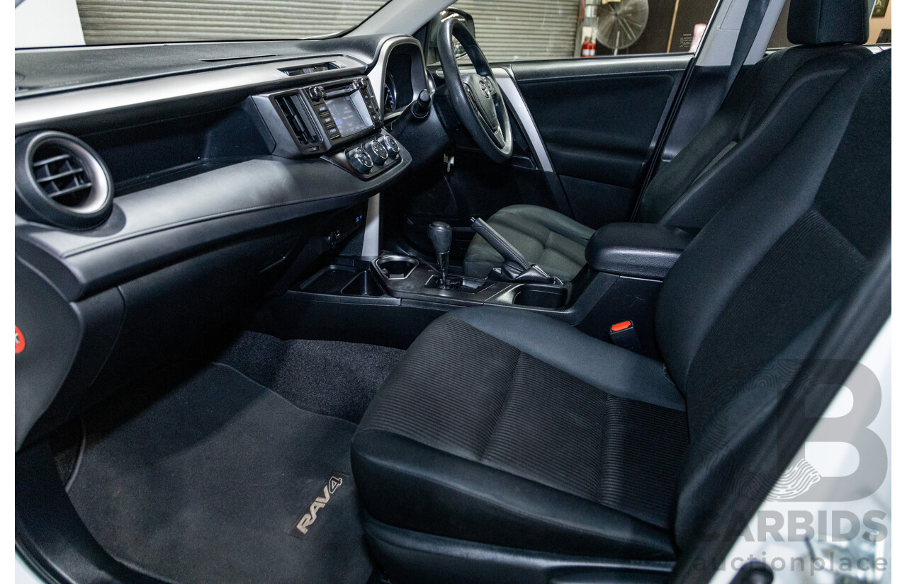 11/2018 Toyota Rav4 GX (AWD) ASA44R 4d Wagon White 2.5L