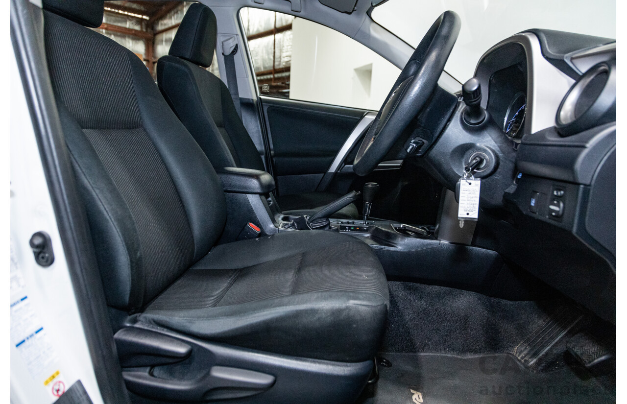 11/2018 Toyota Rav4 GX (AWD) ASA44R 4d Wagon White 2.5L