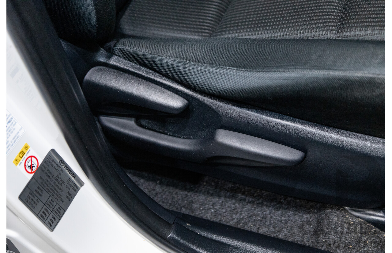 11/2018 Toyota Rav4 GX (AWD) ASA44R 4d Wagon White 2.5L