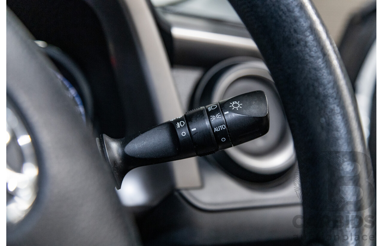 11/2018 Toyota Rav4 GX (AWD) ASA44R 4d Wagon White 2.5L