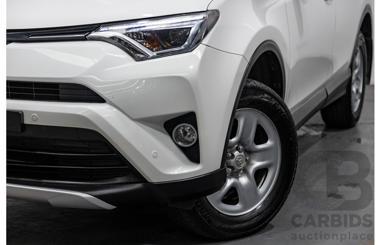 11/2018 Toyota Rav4 GX (AWD) ASA44R 4d Wagon White 2.5L
