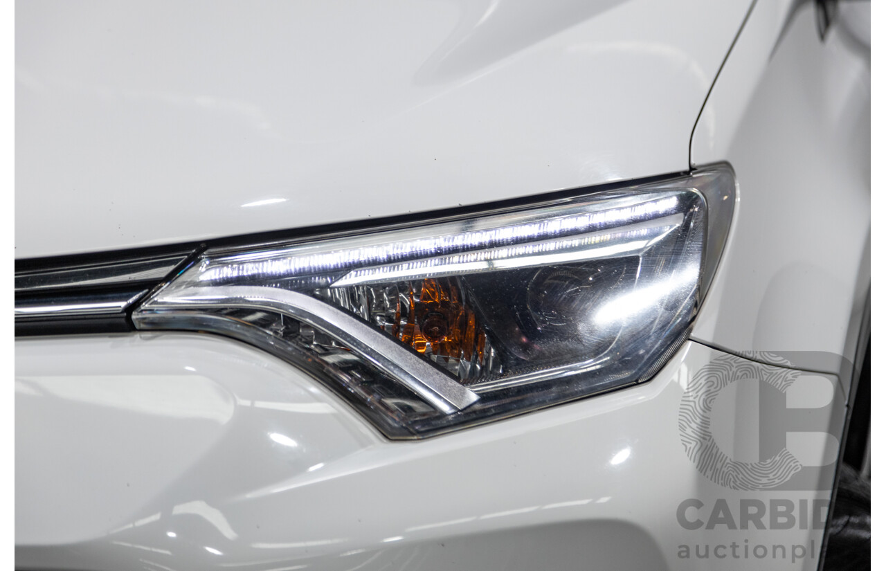 11/2018 Toyota Rav4 GX (AWD) ASA44R 4d Wagon White 2.5L