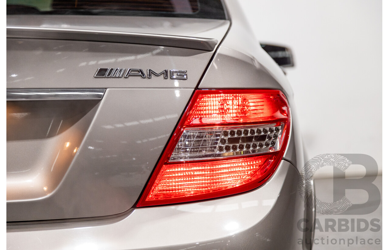 5/2009 Mercedes Benz C63 AMG W204 4d Sedan Cubanite Silver Metallic V8 6.2L
