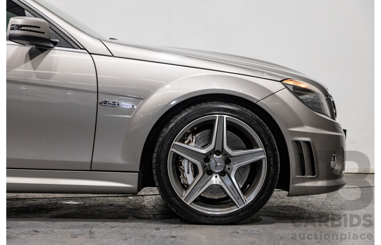 5/2009 Mercedes Benz C63 AMG W204 4d Sedan Cubanite Silver Metallic V8 6.2L