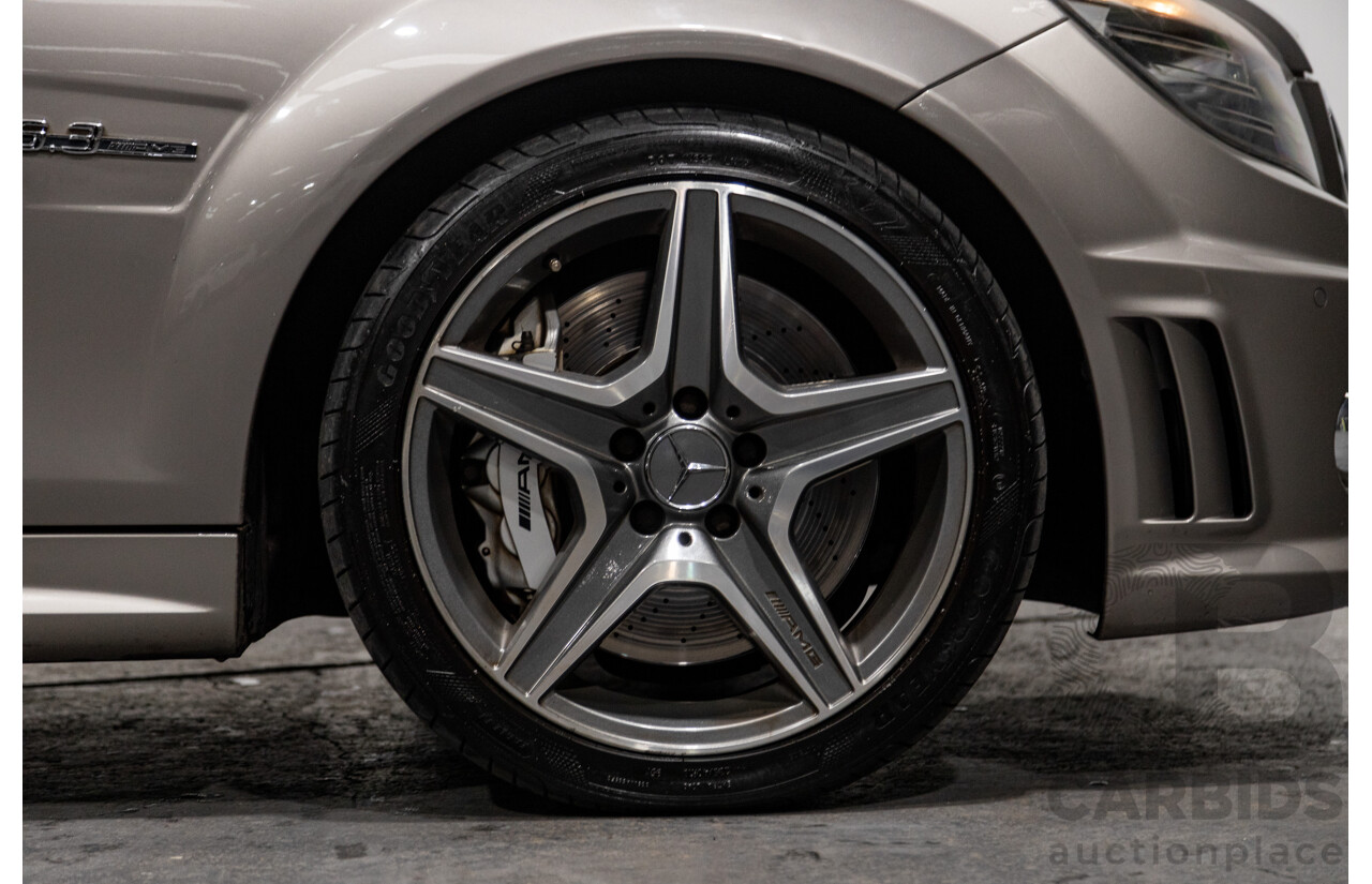 5/2009 Mercedes Benz C63 AMG W204 4d Sedan Cubanite Silver Metallic V8 6.2L