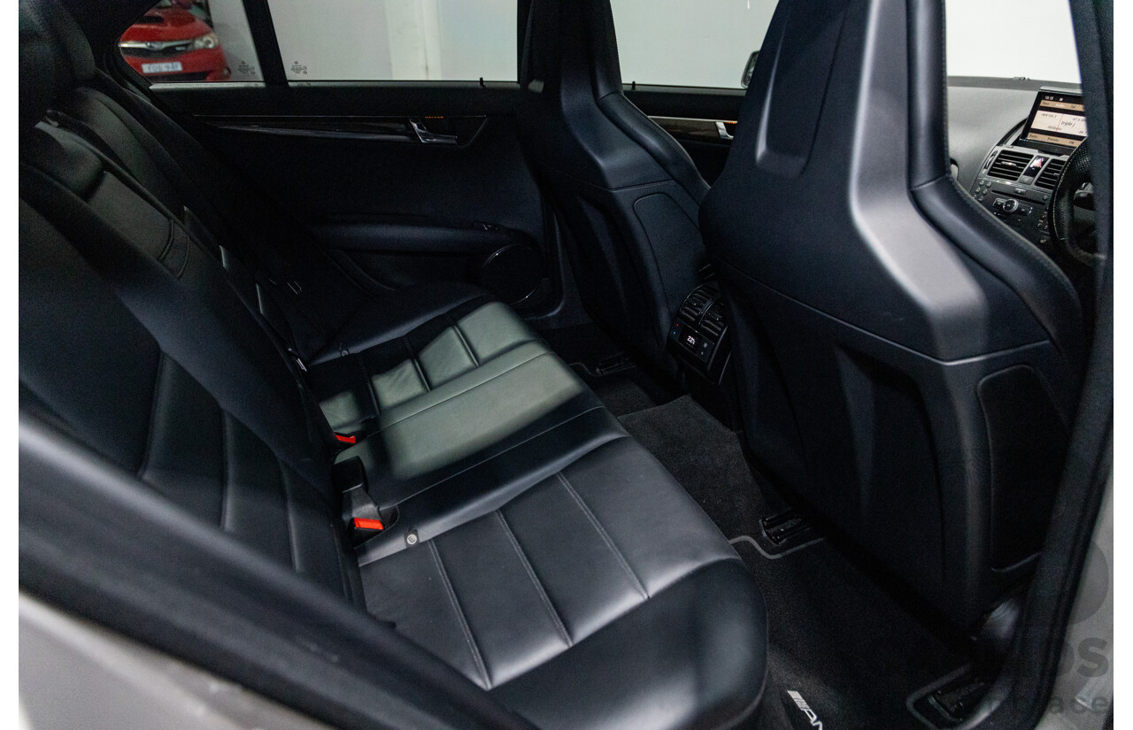 5/2009 Mercedes Benz C63 AMG W204 4d Sedan Cubanite Silver Metallic V8 6.2L