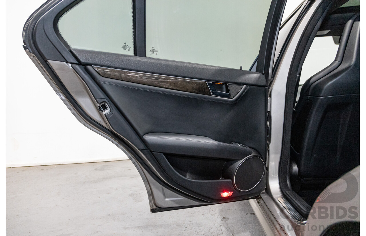 5/2009 Mercedes Benz C63 AMG W204 4d Sedan Cubanite Silver Metallic V8 6.2L