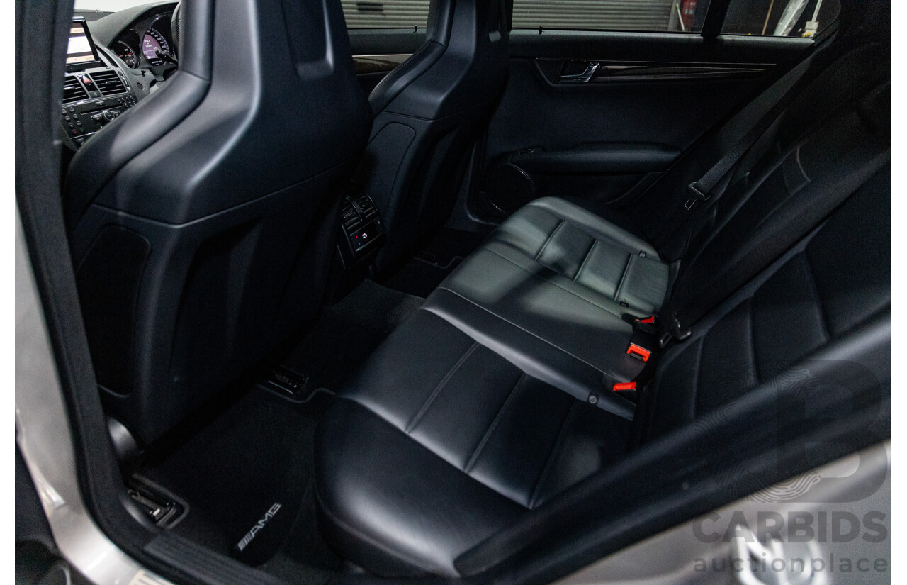 5/2009 Mercedes Benz C63 AMG W204 4d Sedan Cubanite Silver Metallic V8 6.2L