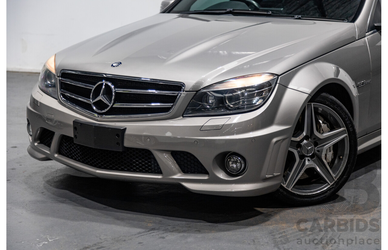 5/2009 Mercedes Benz C63 AMG W204 4d Sedan Cubanite Silver Metallic V8 6.2L