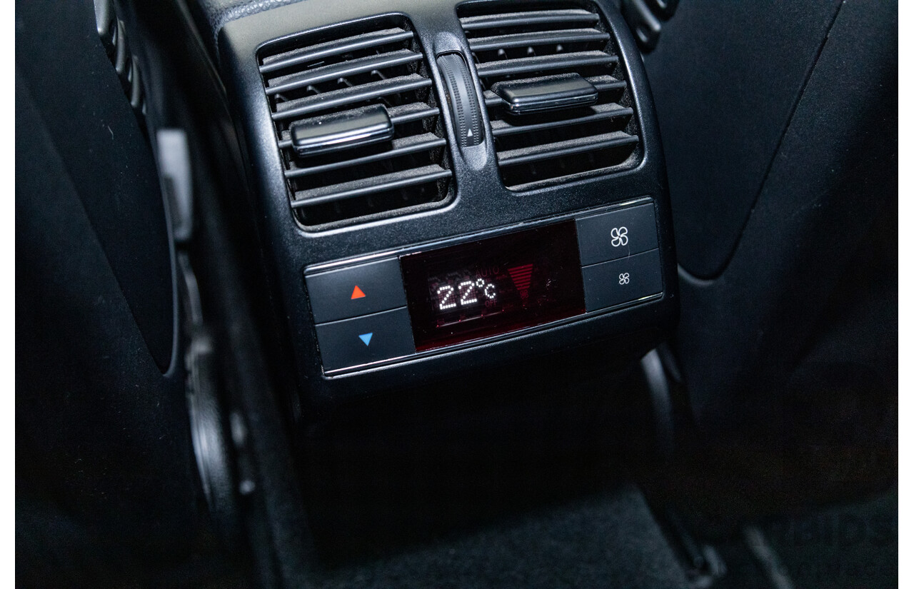 5/2009 Mercedes Benz C63 AMG W204 4d Sedan Cubanite Silver Metallic V8 6.2L