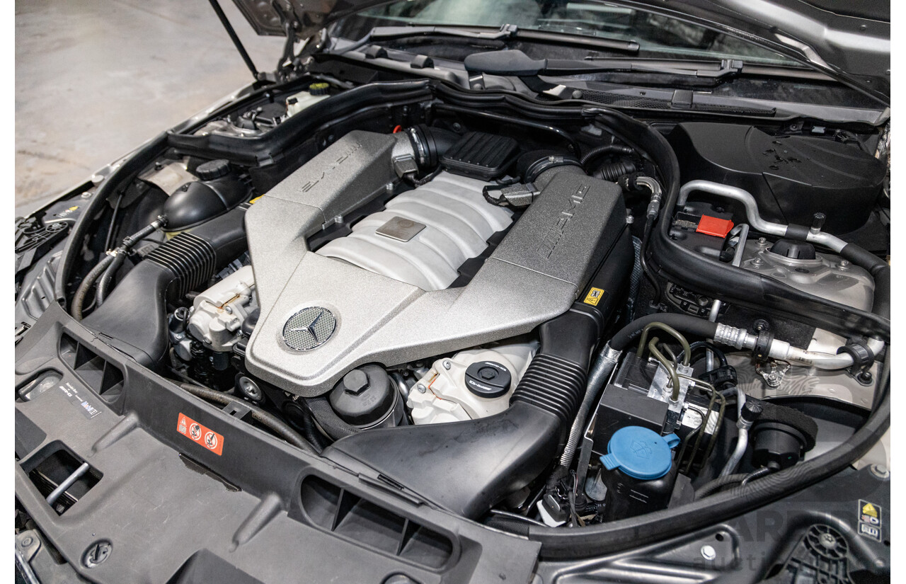 5/2009 Mercedes Benz C63 AMG W204 4d Sedan Cubanite Silver Metallic V8 6.2L