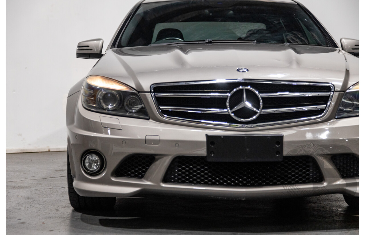 5/2009 Mercedes Benz C63 AMG W204 4d Sedan Cubanite Silver Metallic V8 6.2L