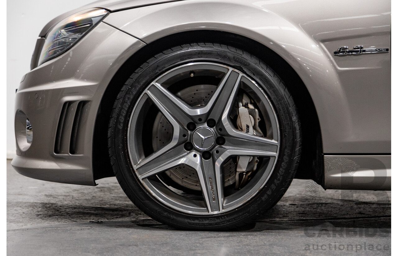 5/2009 Mercedes Benz C63 AMG W204 4d Sedan Cubanite Silver Metallic V8 6.2L