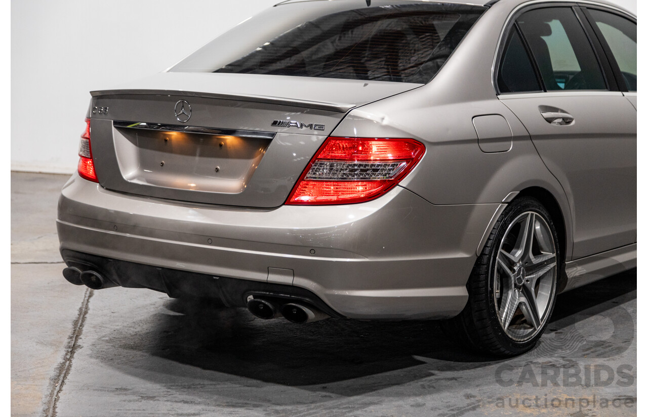 5/2009 Mercedes Benz C63 AMG W204 4d Sedan Cubanite Silver Metallic V8 6.2L