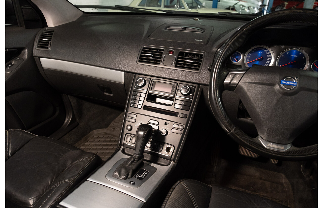 1/2014 Volvo XC90 3.2 R-Design (AWD) MY14 4d Wagon White 3.2L - 7 Seater