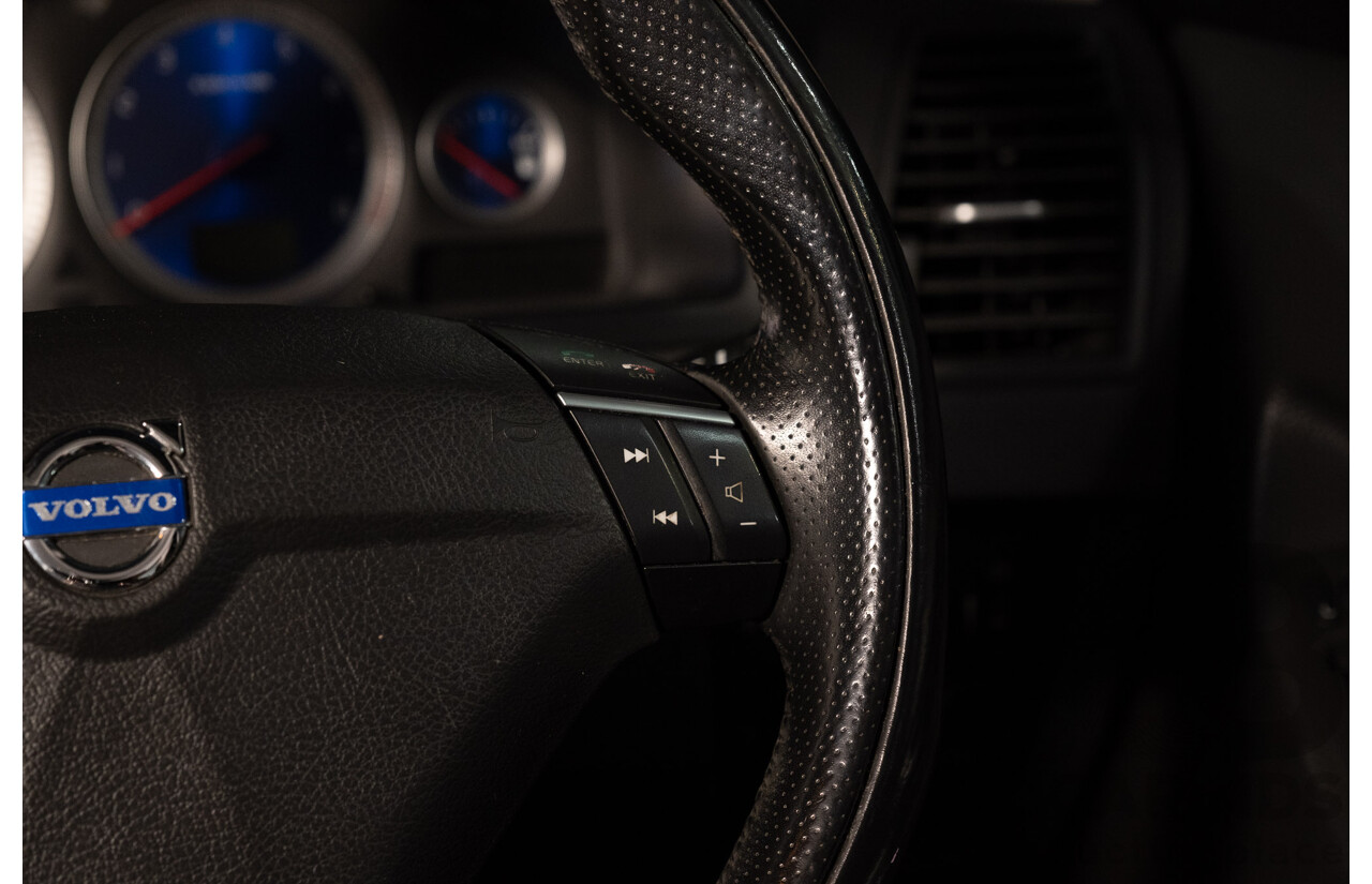 1/2014 Volvo XC90 3.2 R-Design (AWD) MY14 4d Wagon White 3.2L - 7 Seater