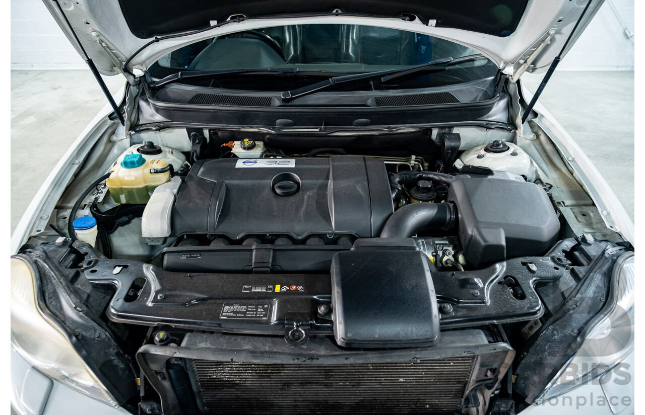 1/2014 Volvo XC90 3.2 R-Design (AWD) MY14 4d Wagon White 3.2L - 7 Seater