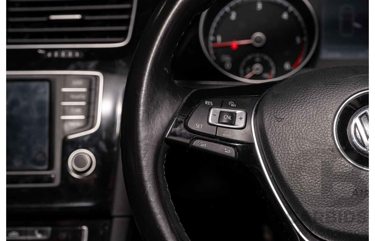 2/2017 Volkswagen Golf 110 TDI Highline MK7 AU 5d Hatchback White Turbo Diesel 2.0L