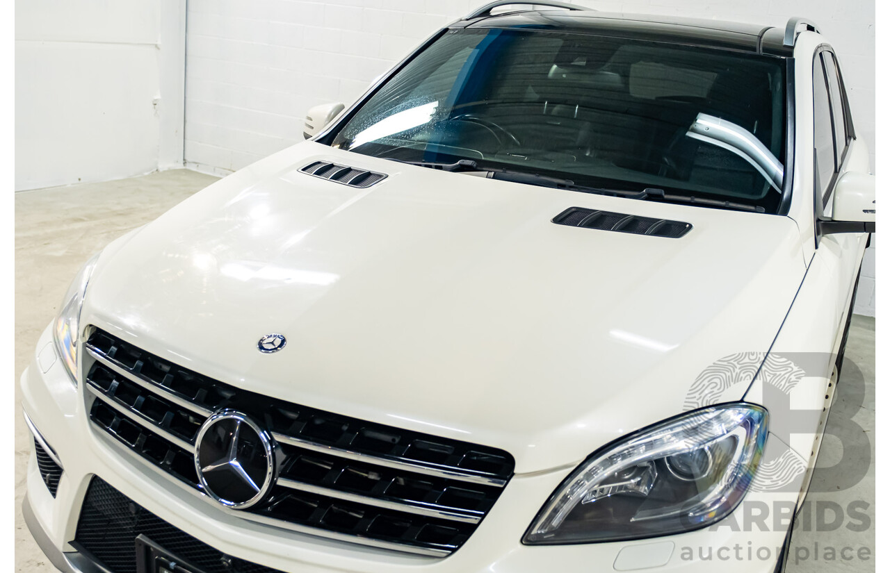 4/2014 Mercedes Benz ML63 AMG (4x4) W166 4d Wagon Diamond White Metallic Twin Turbo V8 5.5L