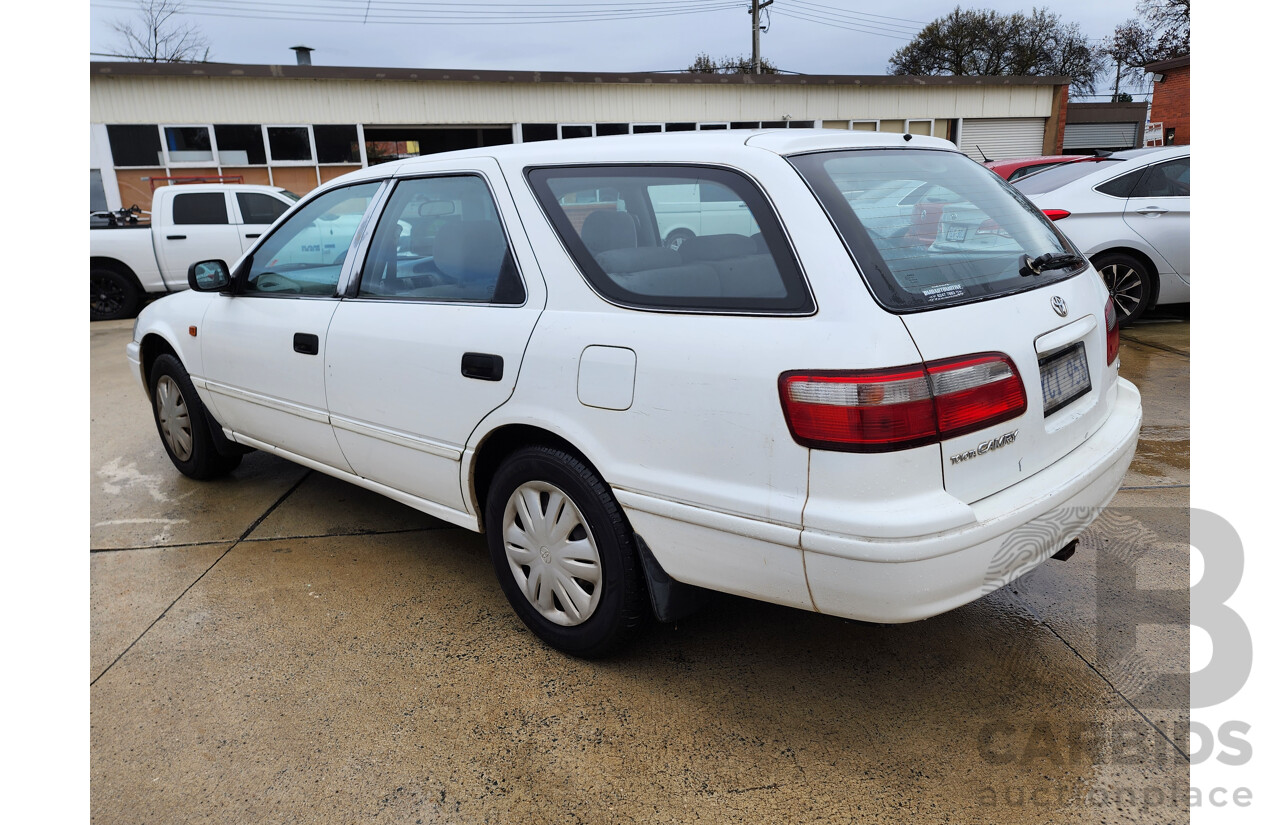 09/2000 Toyota Camry CSi FWD SXV20R 4D Wagon White 2.2L