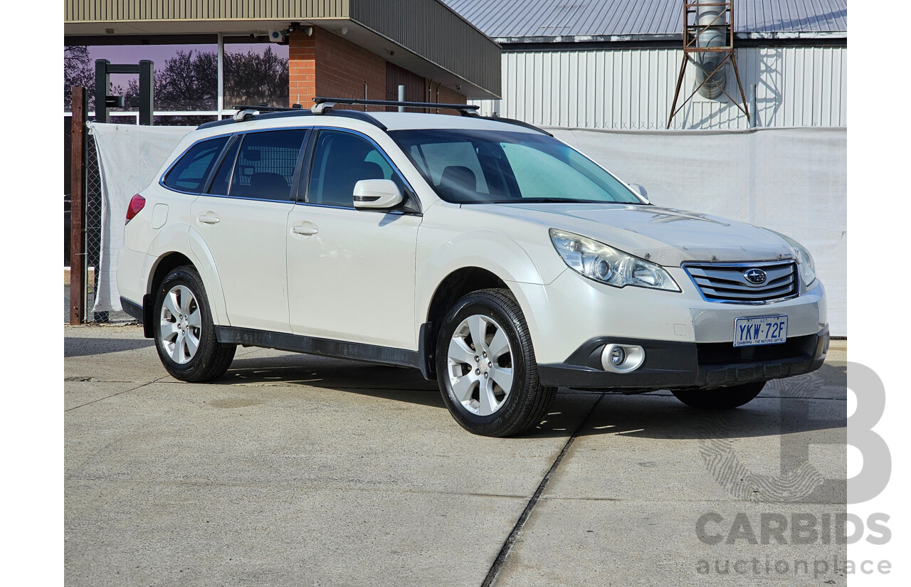 8/2011 Subaru Outback 2.5i MY11 4d Wagon White 2.5L