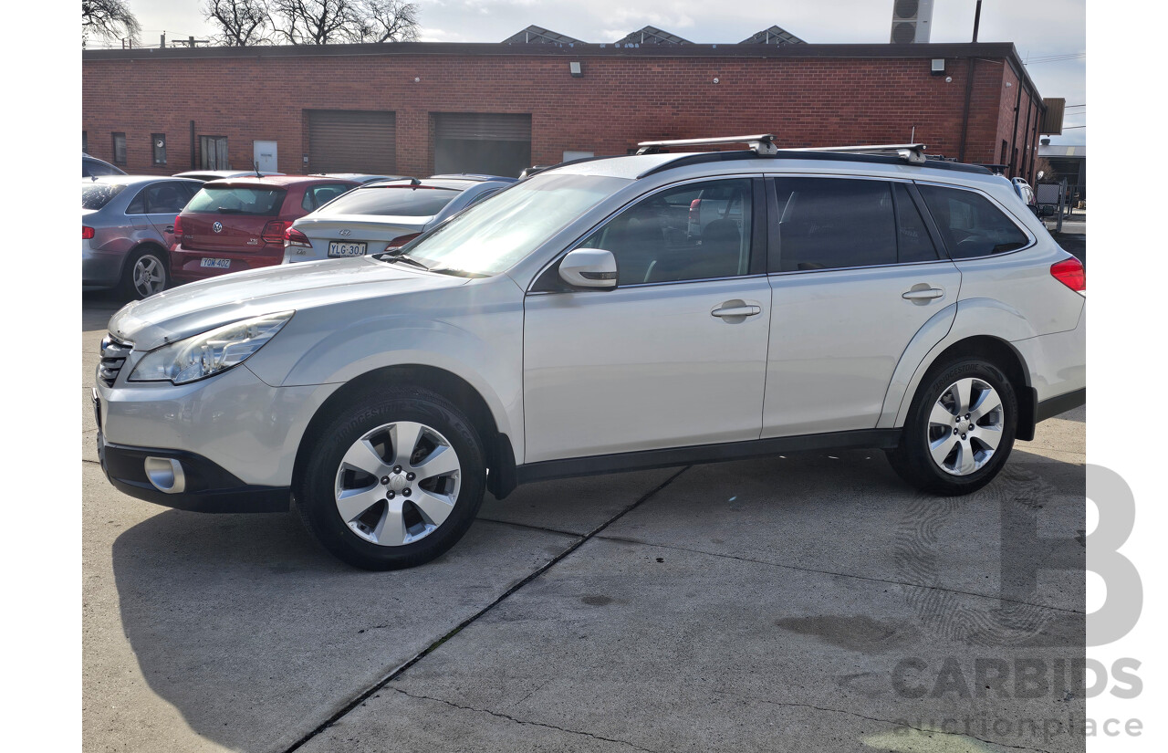 8/2011 Subaru Outback 2.5i MY11 4d Wagon White 2.5L