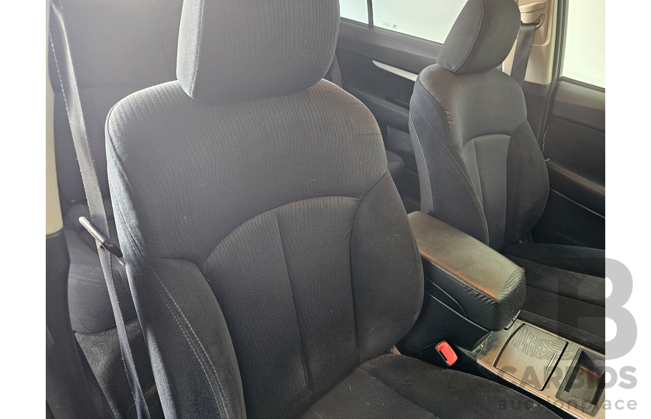 8/2011 Subaru Outback 2.5i MY11 4d Wagon White 2.5L