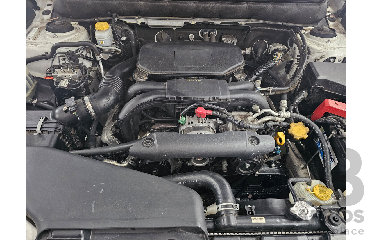 8/2011 Subaru Outback 2.5i MY11 4d Wagon White 2.5L