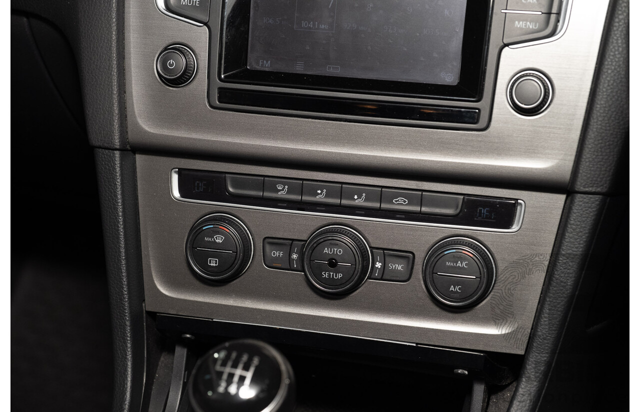 4/2013 Volkswagen Golf 90 TSI Comfortline MK7 AU 5d Hatchback White Turbo 1.4L