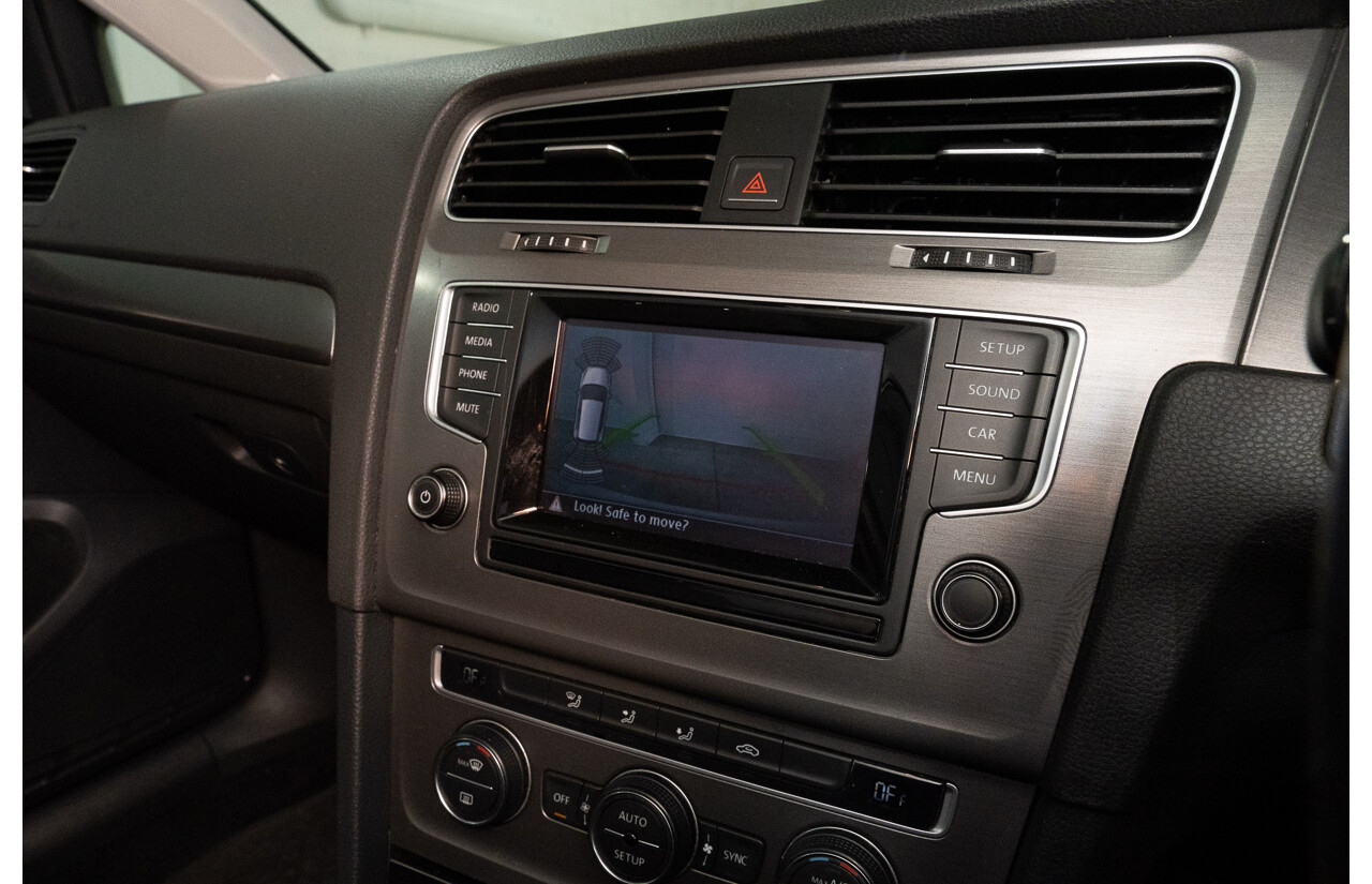 4/2013 Volkswagen Golf 90 TSI Comfortline MK7 AU 5d Hatchback White Turbo 1.4L