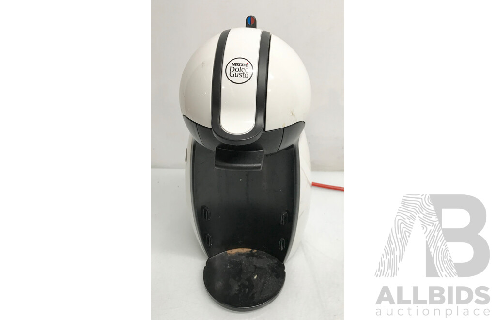DeLonghi Nescafe Dolce Gusto Pod Capsule Coffee Machine