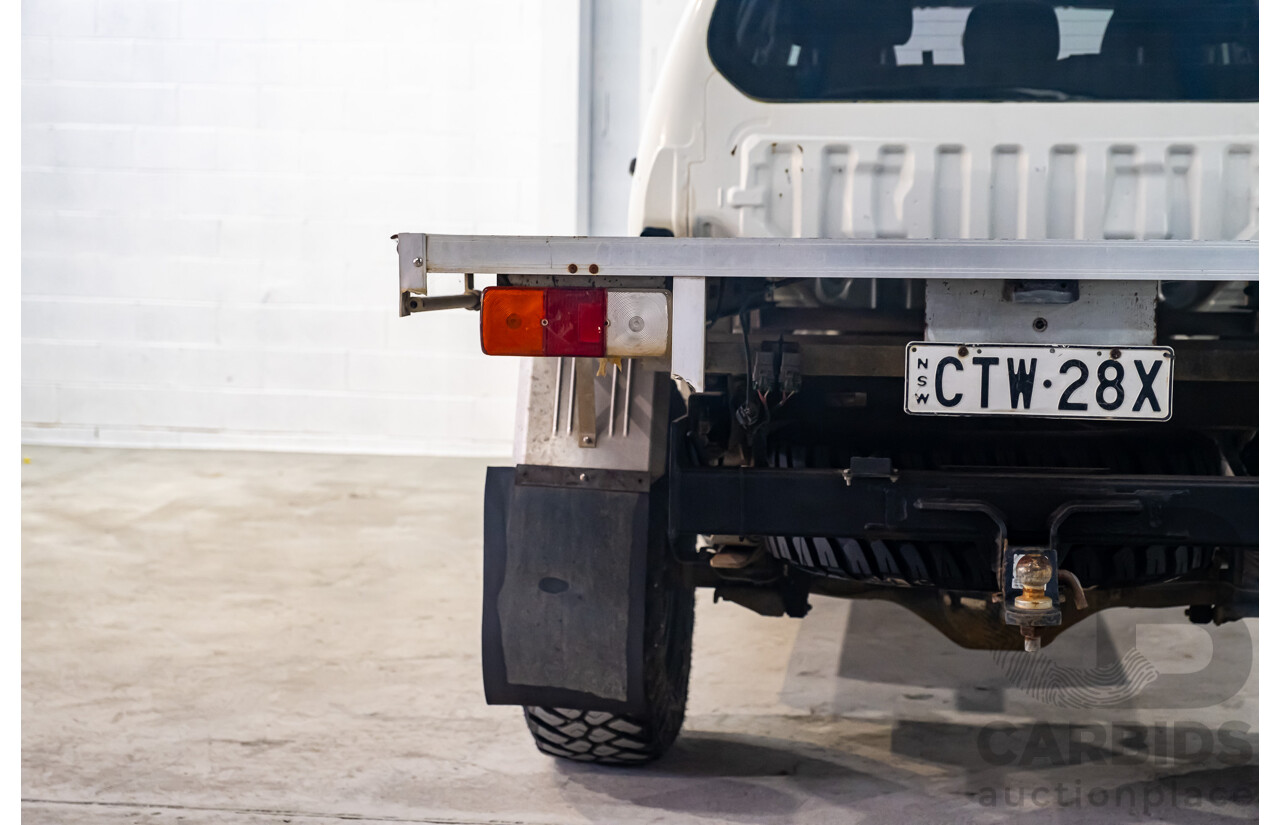 10/2014 Mitsubishi Triton Glx-R (4x4) MN MY14 Update 4d Double Cab Utility White Turbo Diesel 2.5L