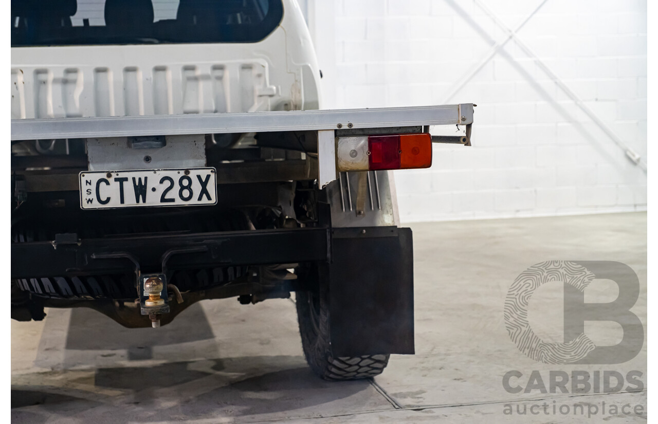 10/2014 Mitsubishi Triton Glx-R (4x4) MN MY14 Update 4d Double Cab Utility White Turbo Diesel 2.5L