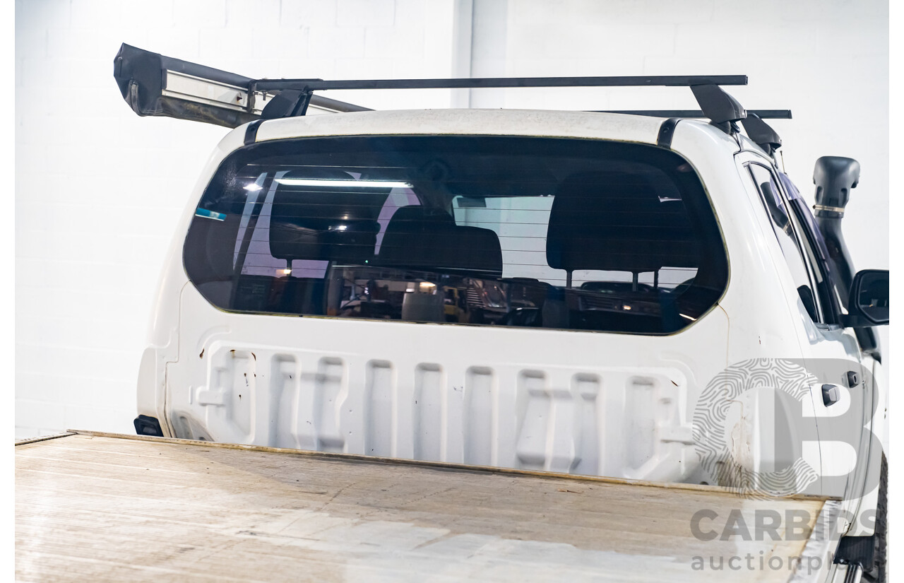 10/2014 Mitsubishi Triton Glx-R (4x4) MN MY14 Update 4d Double Cab Utility White Turbo Diesel 2.5L