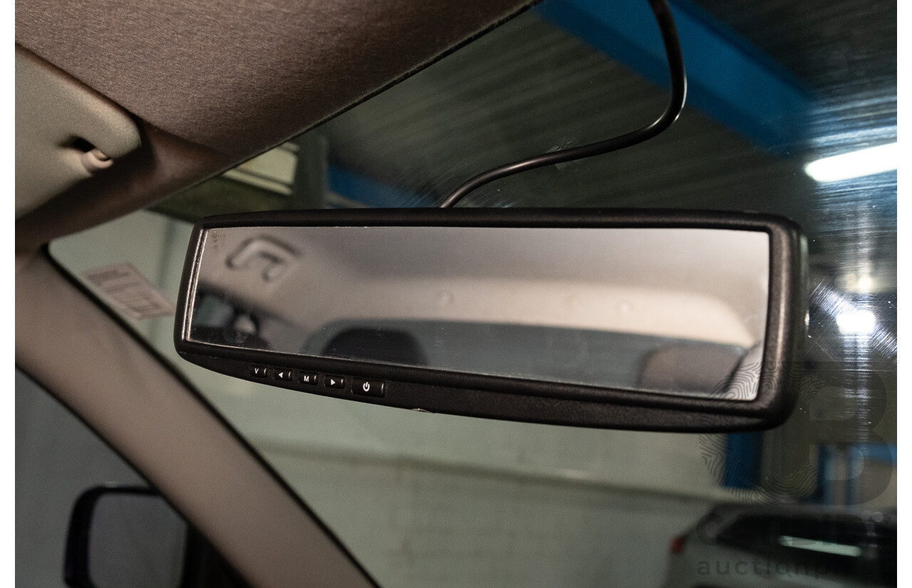 10/2014 Mitsubishi Triton Glx-R (4x4) MN MY14 Update 4d Double Cab Utility White Turbo Diesel 2.5L