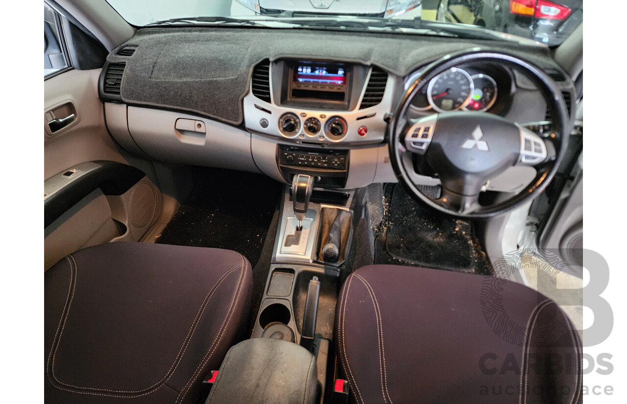 03/2011 Mitsubishi Triton GLX-R (4x4) MN MY11 Double Cab Utility White 2.5L