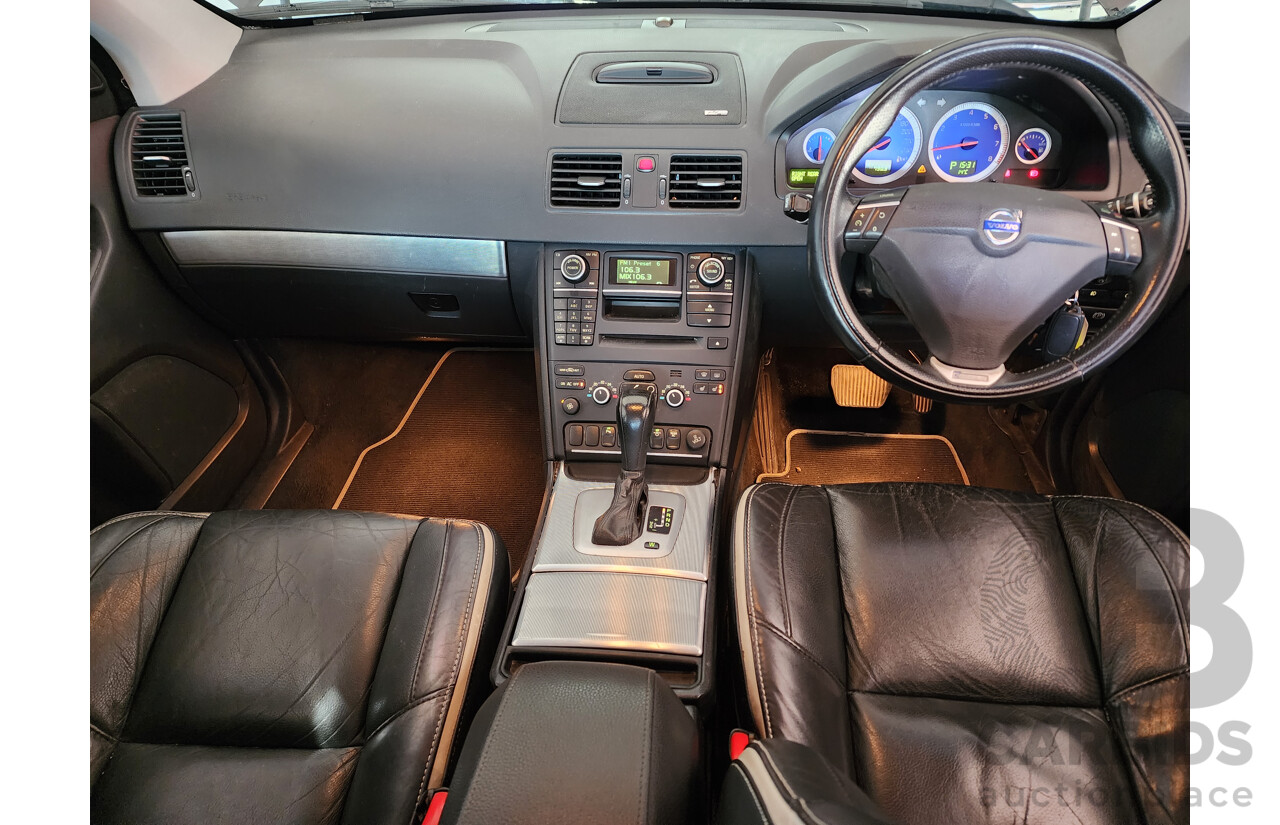 11/2011 Volvo Xc90 3.2 R-DESIGN AWD MY11 4D Wagon Black 3.2L